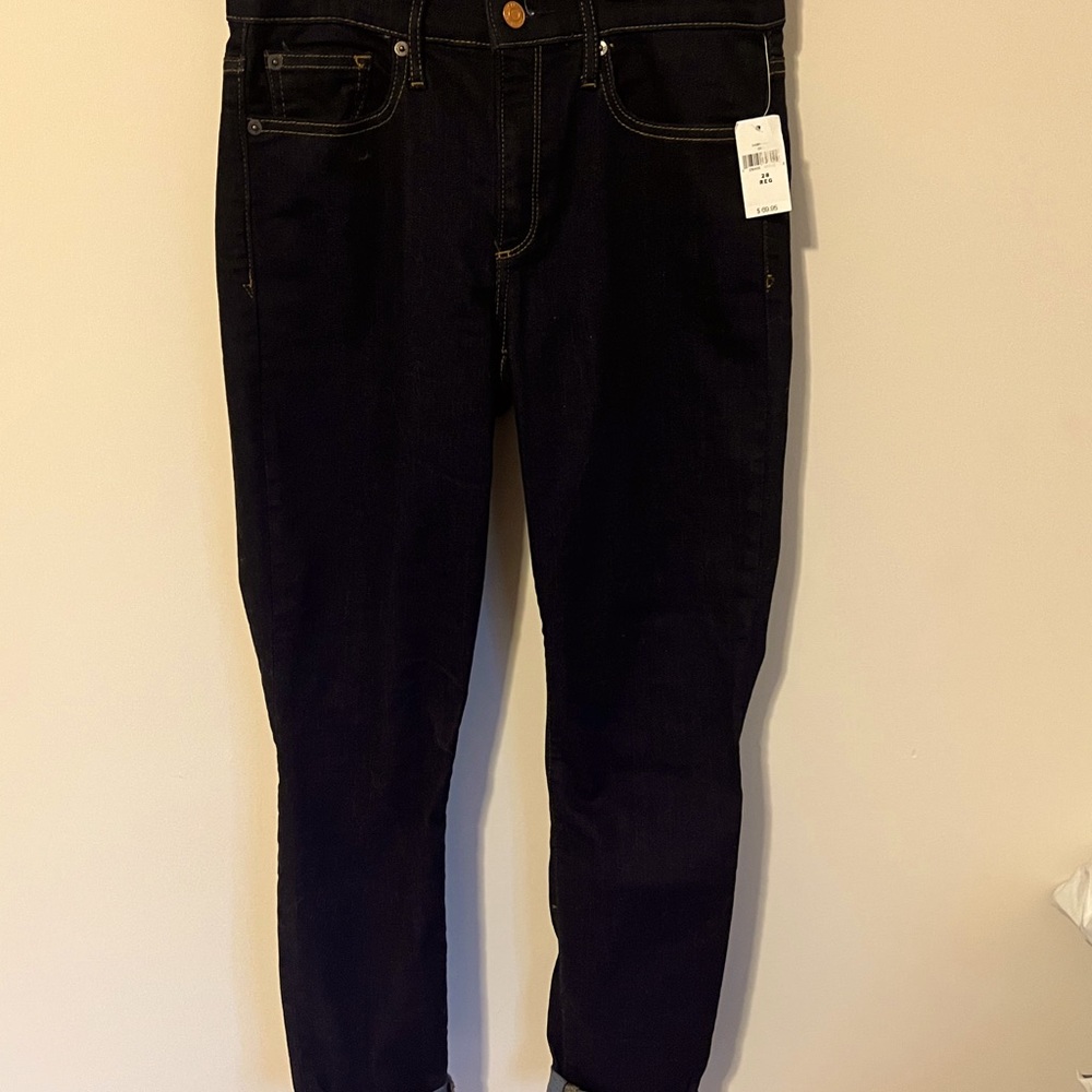 Gap true skinny jeans.  New with tags, size 28R